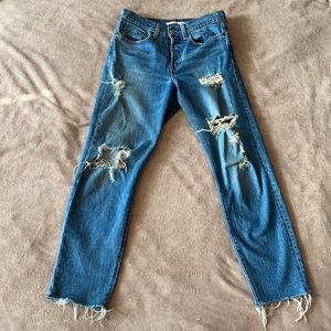 Levi’s High-Waisted Wedgie Jean Size 27